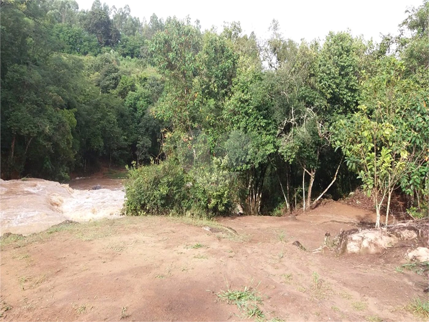 Chácara à venda no Centro, Monte Sião, MG