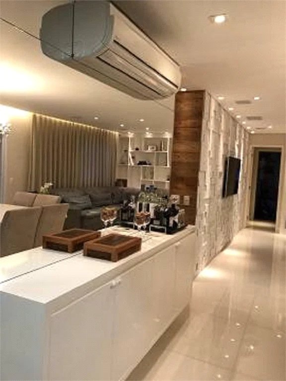 Apartamento à venda com 3 quartos, sendo 2 suítes,  em Vila Andrade, São Paulo, SP