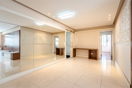 Apartamento à venda com 3 quartos, sendo 1 suíte, em Itaim Bibi, São Paulo, SP