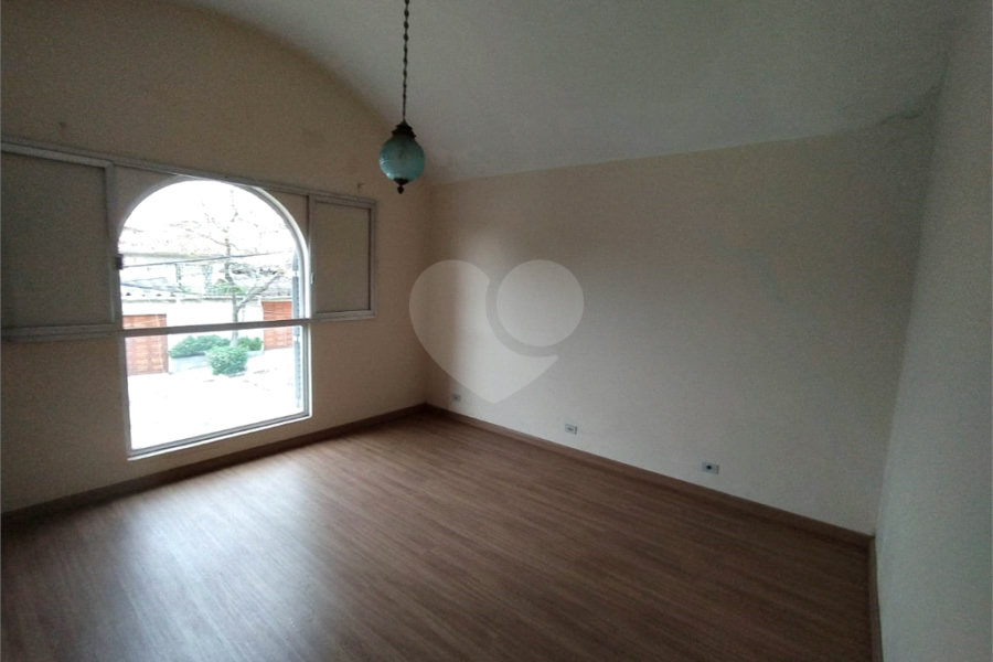 Sobrado à venda com 5 quartos, sendo 1 suíte, em Mandaqui, São Paulo, SP