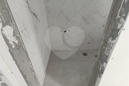 Casa Térrea à venda com 3 suítes em Jardim do Lago, Atibaia, SP