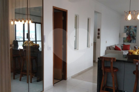 Apartamento à venda com 4 quartos, sendo 1 suíte,  em Vila Ipojuca, São Paulo, SP