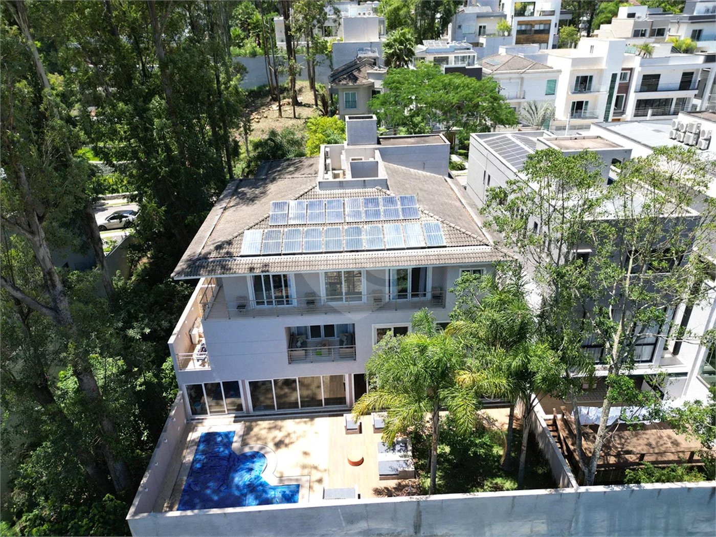 Casa à venda com 4 quartos, sendo 3 suítes, no condomínio Reserva Nova Cantareira, São Paulo - SP
