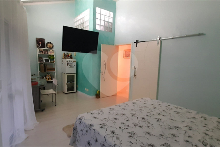 Sobrado à venda com 4 quartos, sendo 2 suítes, em Tremembé, São Paulo, SP