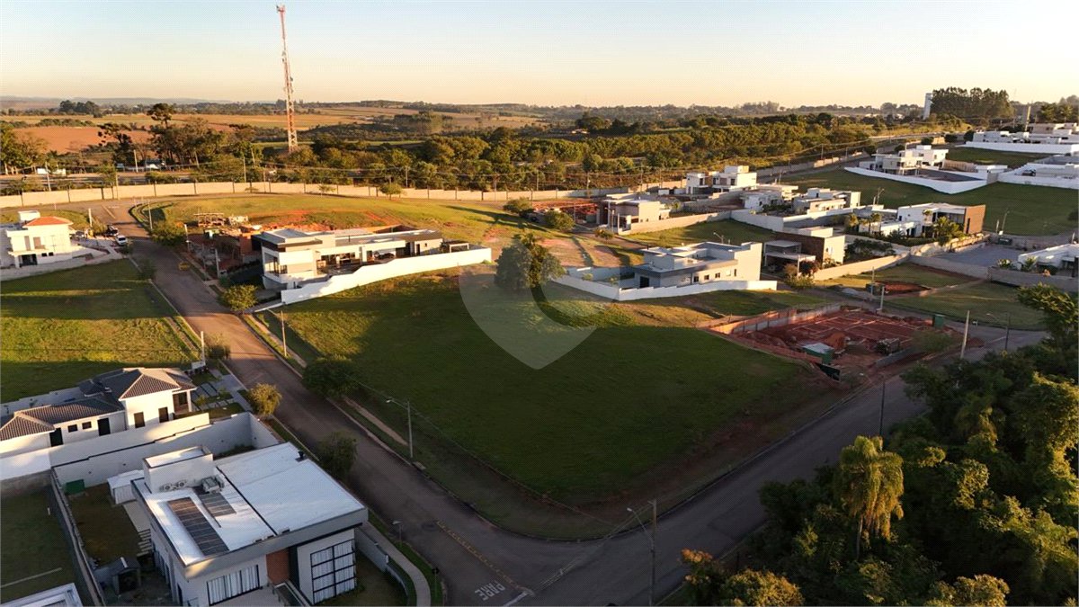 Terreno à venda no condomínio Fazenda Jequetibá, Sorocaba - SP