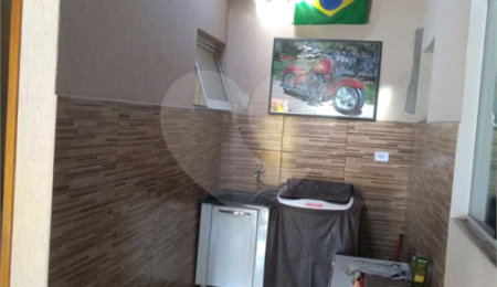 Casa à venda com 2 quartos, sendo 1 suíte,  em Bosque dos Eucaliptos, São José dos Campos, SP