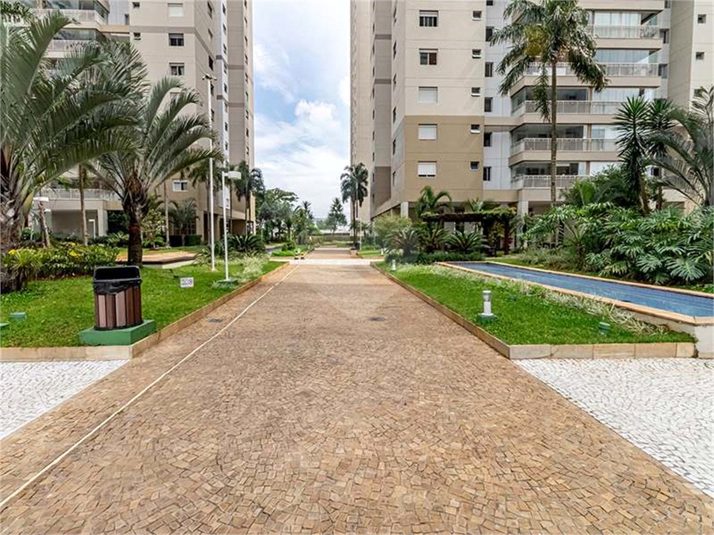 Apartamento à venda com 3 quartos, sendo 1 suíte, em Barra Funda, São Paulo, SP