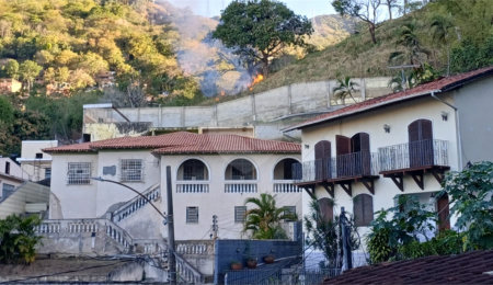 Casa à venda ou para alugar com 5 quartos em Grajaú, Rio de Janeiro, RJ