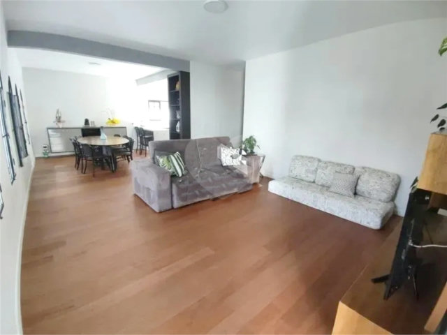 Casa à venda com 3 quartos, sendo 1 suíte,  em Parada Inglesa, São Paulo, SP