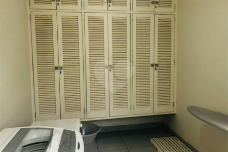 Casa Térrea à venda com 3 quartos, sendo 1 suíte,  em Vila Industrial, Mogi das Cruzes, SP