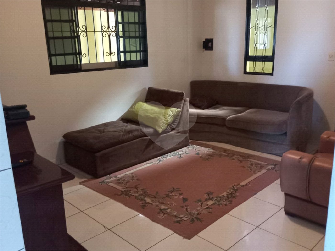 Casa à venda com 2 quartos em Vila Matias, Alambari, SP