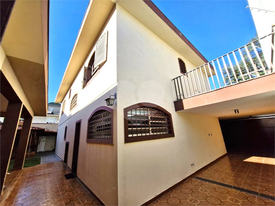 Casa à venda com 4 quartos, sendo 1 suíte, em Alto da Boa Vista, São Paulo, SP
