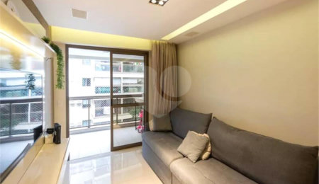 Apartamento à venda com 4 quartos, sendo 1 suíte,  em Tijuca, Rio de Janeiro, RJ
