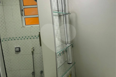 Sobrado à venda com 5 quartos, sendo 2 suítes, em Vila Universitária, São Paulo, SP