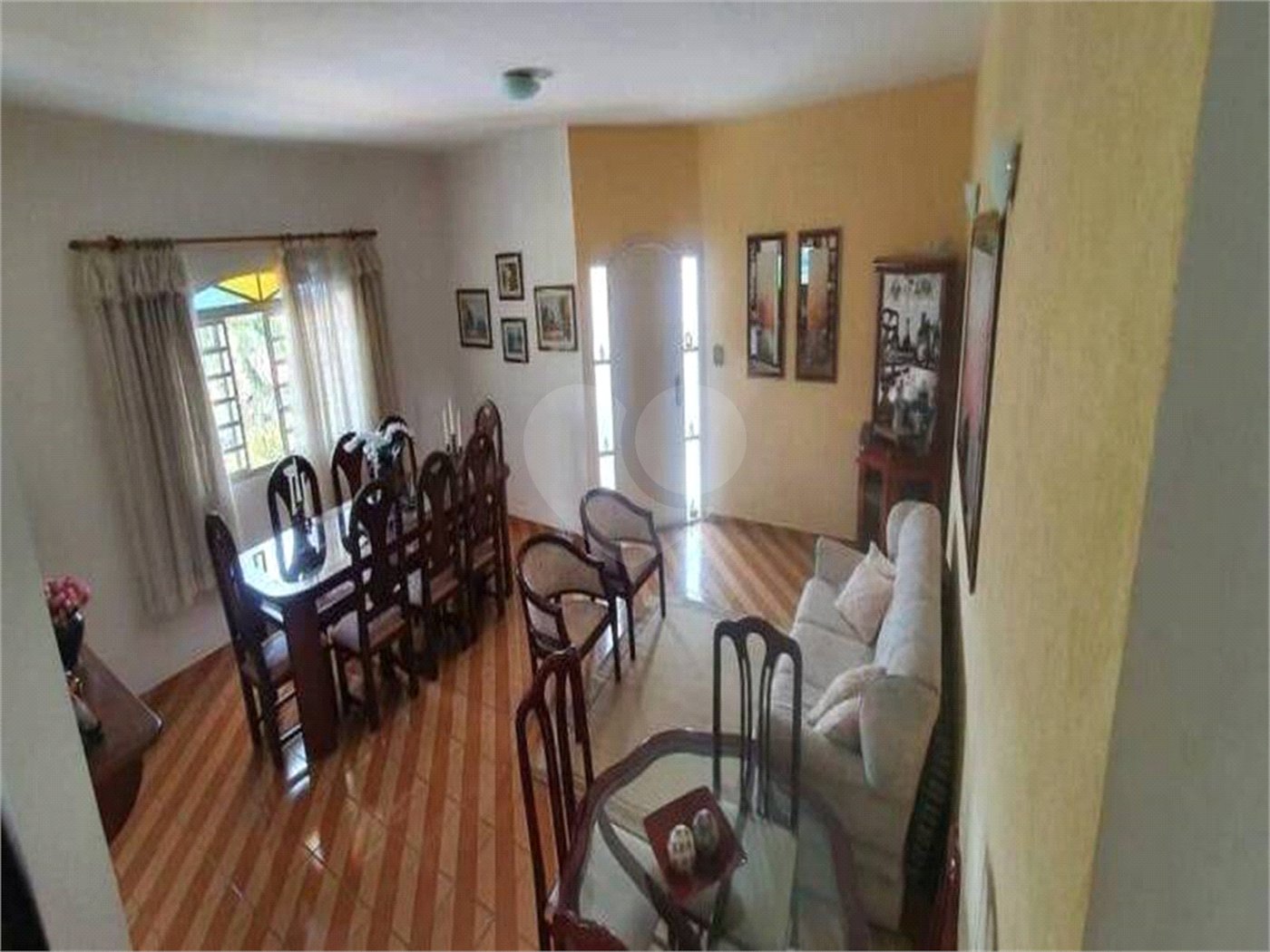 Casa à venda com 3 quartos no condomínio Recanto Florido, Vinhedo - SP