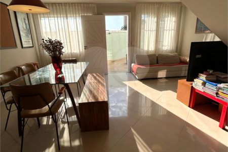 Casa à venda com 3 quartos, sendo 1 suíte, em Jardim Pinheiros, São Paulo, SP