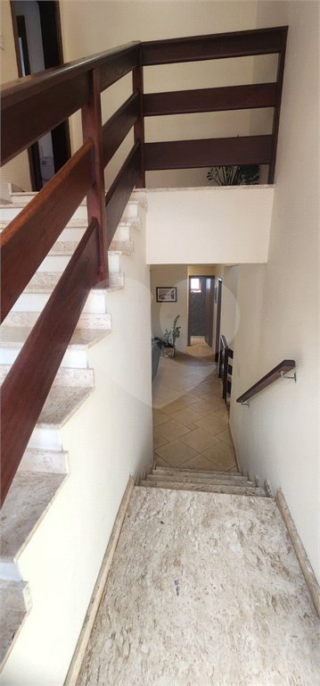 Casa à venda com 4 quartos, sendo 2 suítes, no condomínio Delle Stelle, Louveira - SP