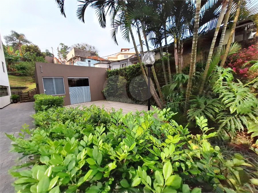 Apartamento à venda com 3 quartos em Horto, São Paulo, SP