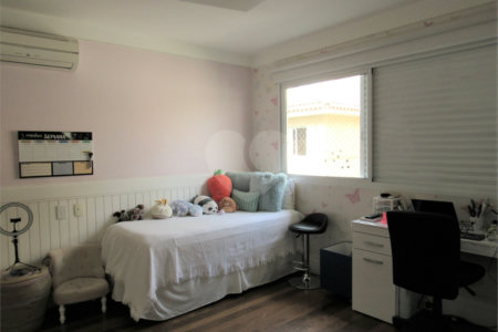 Casa à venda com 4 suítes no condomínio Dolce Villa, São Paulo - SP