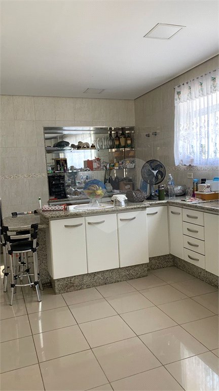 Casa Térrea à venda com 3 quartos no Centro, Poá, SP