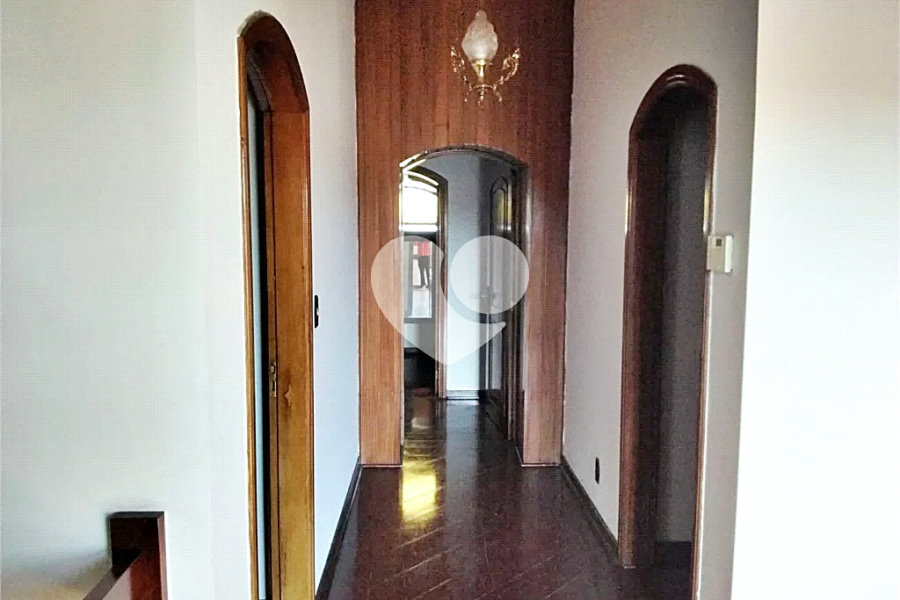Sobrado à venda com 4 quartos, sendo 2 suítes, em Santana, São Paulo, SP