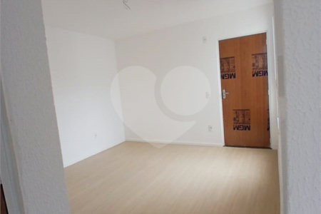 Apartamento para alugar com 2 quartos em Santa Cruz, Rio de Janeiro, RJ