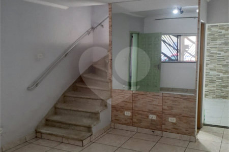 Sobrado à venda com 3 quartos em Parque Suzano, Suzano, SP