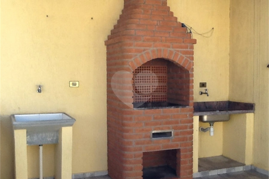 Sobrado à venda com 3 quartos, sendo 1 suíte, em Parque Vitória, São Paulo, SP