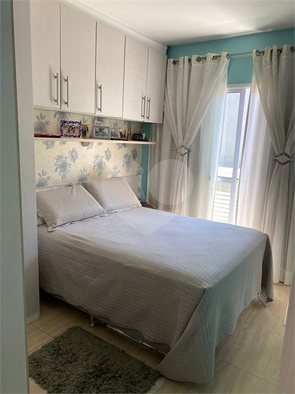 Casa à venda com 2 suítes no condomínio Real Iraci, São Paulo - SP
