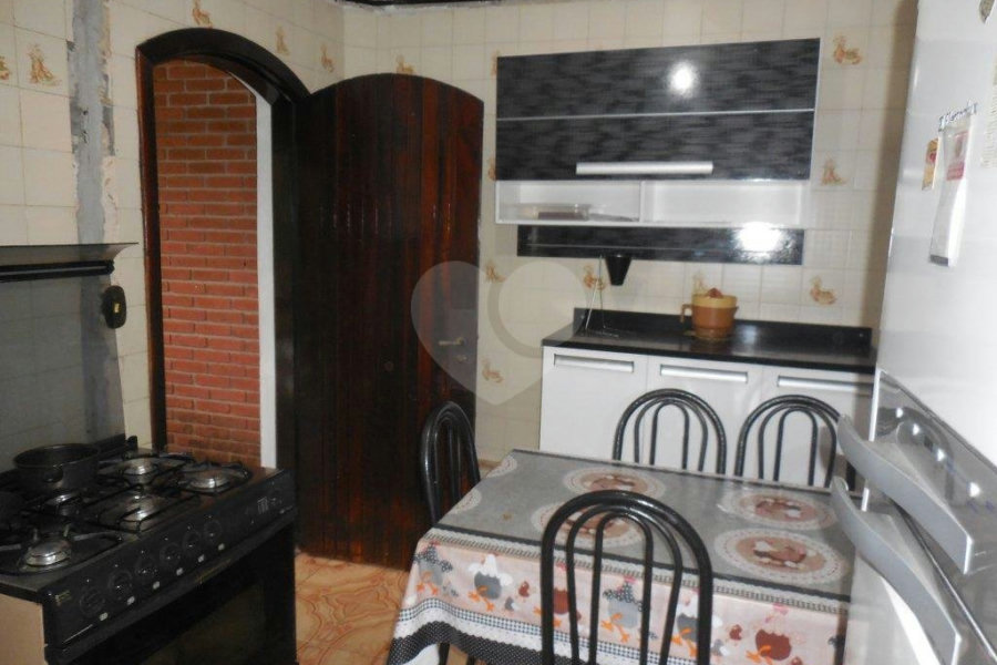 Sobrado à venda com 4 quartos, sendo 2 suítes, em Vila Medeiros, São Paulo, SP