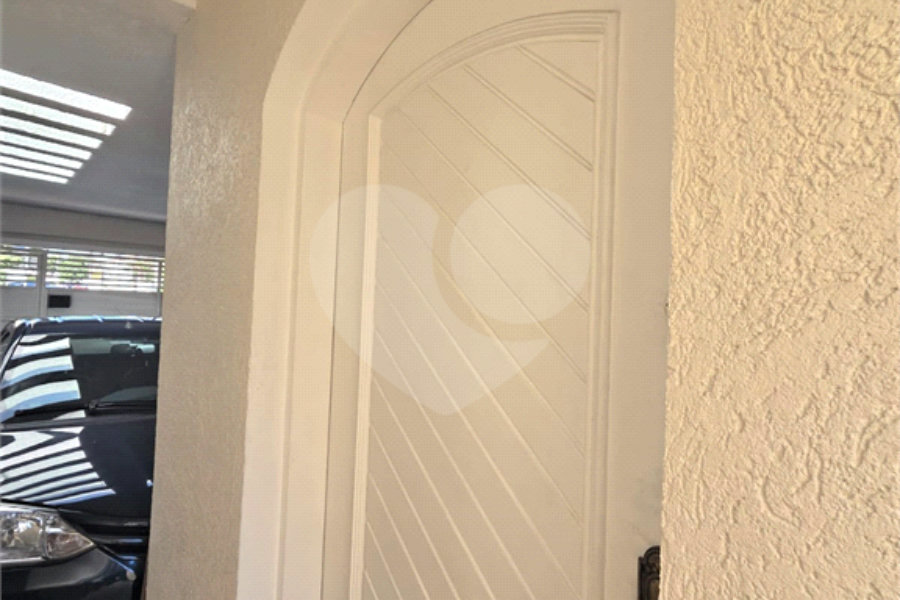 Sobrado à venda ou para alugar com 3 quartos, sendo 2 suítes,  em Vila Lucia, São Paulo, SP