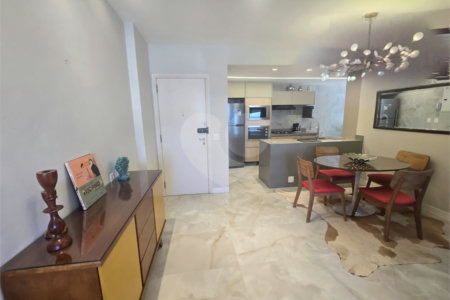 Apartamento à venda ou para alugar com 2 quartos, sendo 1 suíte, em Leblon, Rio de Janeiro, RJ