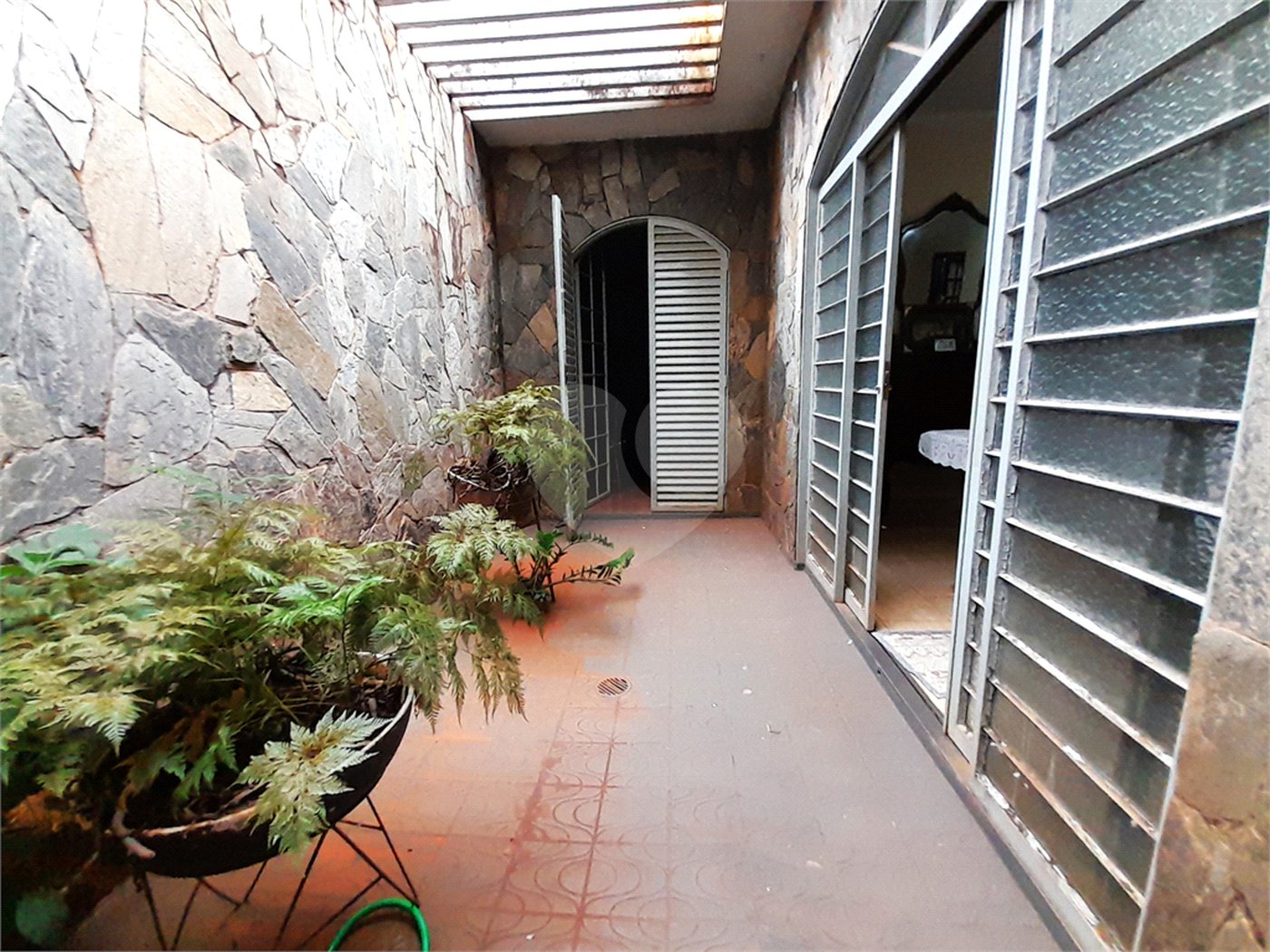 Casa à venda com 5 quartos, sendo 1 suíte,  em Jardim Anhangüera, Ribeirão Preto, SP