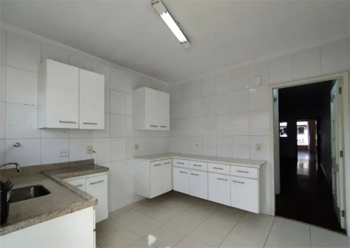 Sobrado à venda com 3 quartos, sendo 1 suíte, em Jardim Ester, São Paulo, SP