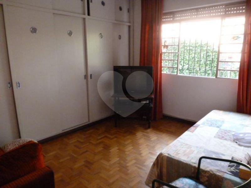 Casa Térrea à venda com 3 quartos, sendo 1 suíte, em Caxingui, São Paulo, SP
