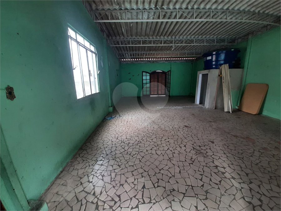 Sobrado à venda com 2 quartos em Vila Margarida, São Paulo, SP