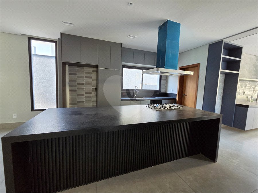 Casa à venda com 5 suítes no condomínio Fazenda Imperial, Sorocaba - SP
