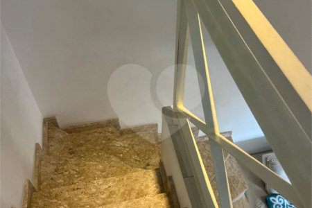 Casa à venda com 2 quartos no condomínio Recanto das Graças, Cotia - SP