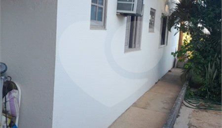 Casa à venda com 3 quartos, sendo 2 suítes,  no condomínio Outeiro das Flores, Itupeva - SP