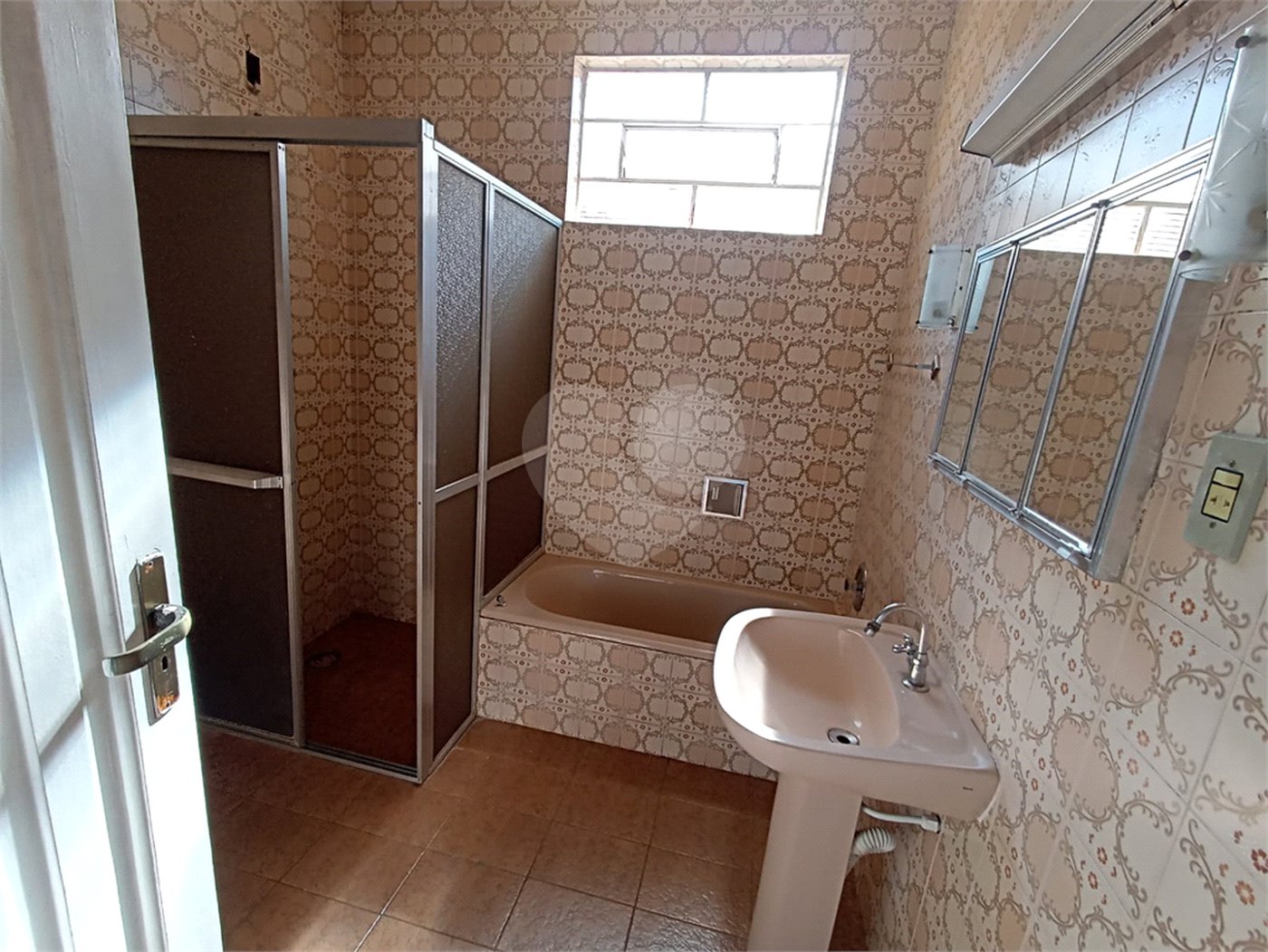 Casa à venda com 3 quartos, sendo 2 suítes,  no Centro, Itapetininga, SP