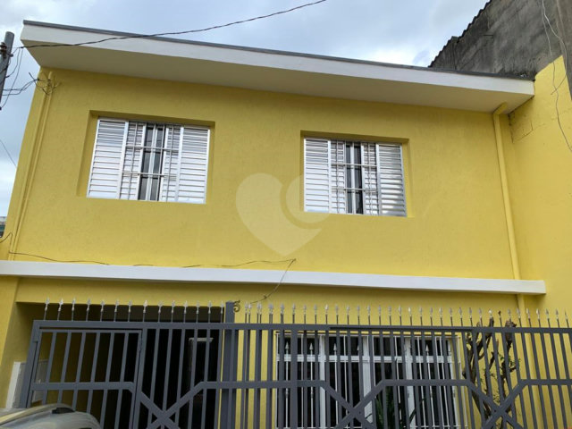 Sobrado à venda com 4 quartos em Parque Edu Chaves, São Paulo, SP