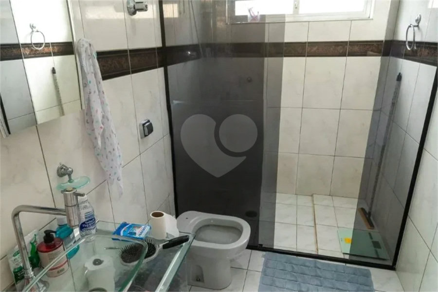 Sobrado à venda com 4 quartos, sendo 1 suíte, em Ermelino Matarazzo, São Paulo, SP