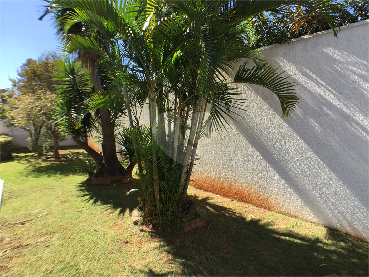 Casa à venda com 4 suítes no condomínio Estância Marambaia, Vinhedo - SP