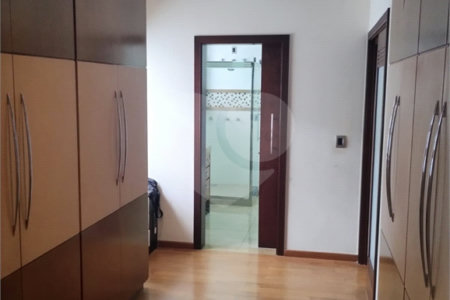 Casa à venda com 5 quartos, sendo 4 suítes, no condomínio Santa Teresa, Jundiaí - SP