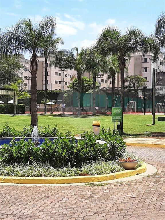 Apartamento à venda com 3 quartos, sendo 1 suíte, em Santo Amaro, São Paulo, SP