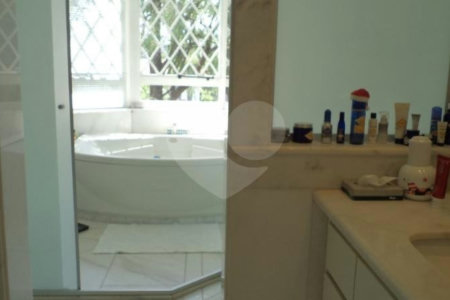 Casa à venda ou para alugar com 4 suítes no condomínio Residencial Parques das Magnólias, São Paulo - SP