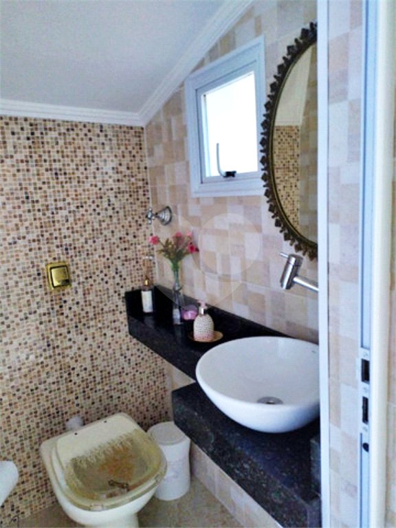 Sobrado à venda com 3 quartos, sendo 1 suíte,  em Horto, São Paulo, SP