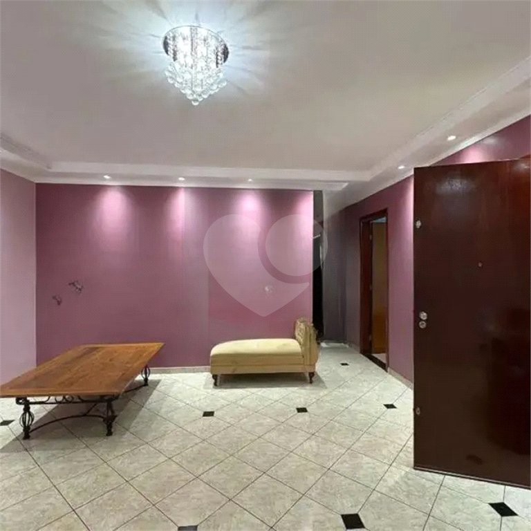 Casa à venda com 3 quartos em Vila dos Remédios, São Paulo, SP