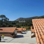 Casa à venda ou para alugar com 2 suítes no condomínio Serra Verde, Atibaia - SP