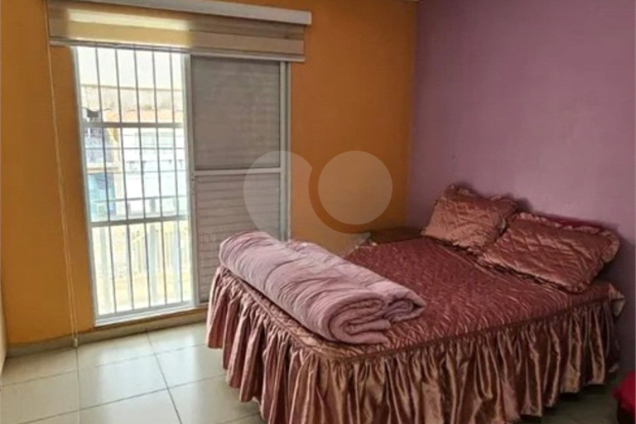 Sobrado à venda com 3 quartos, sendo 1 suíte, em Vila Pereira Barreto, São Paulo, SP